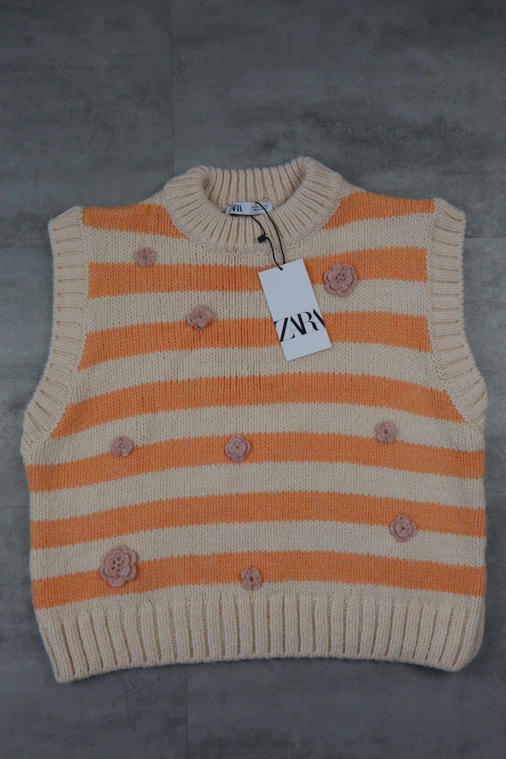 Zara Knit Vest With Embroidered Flowers